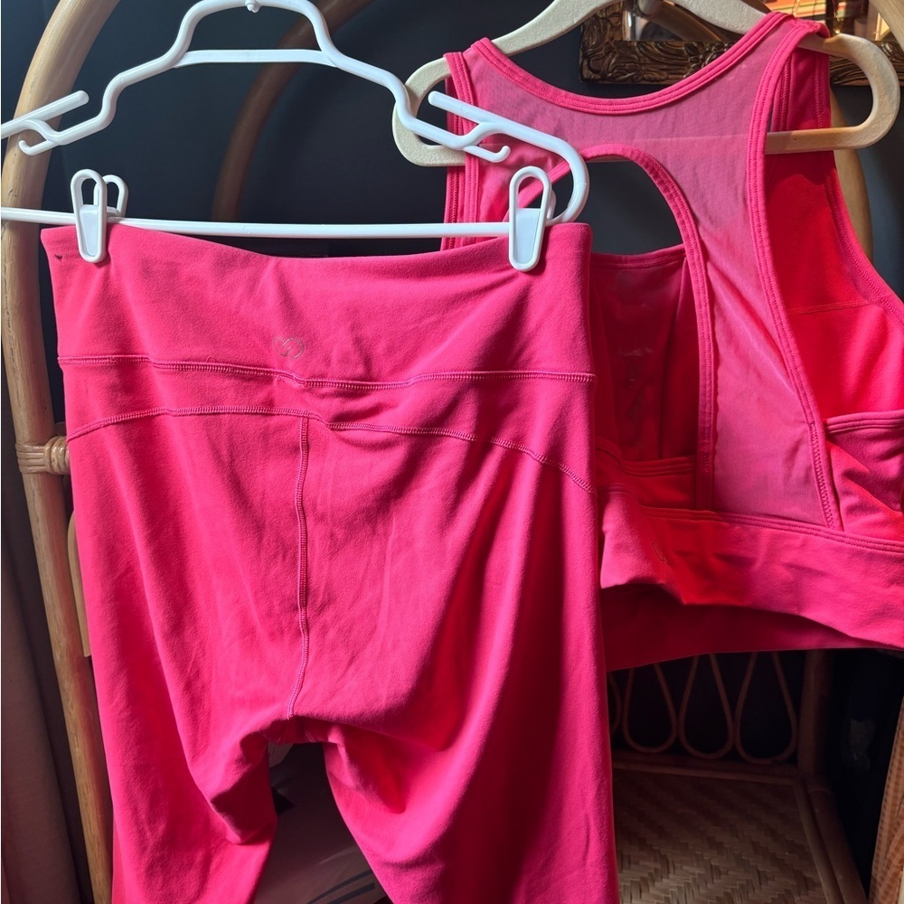 CALIA by Carrie Underwood Paradise Pink Scallop Essential Complete Set - Picture 6 of 7